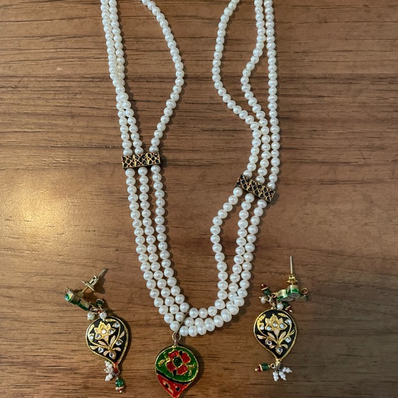 India enamel and pearl necklace and earrings.  From India. Never worn. - Picture 9 of 14